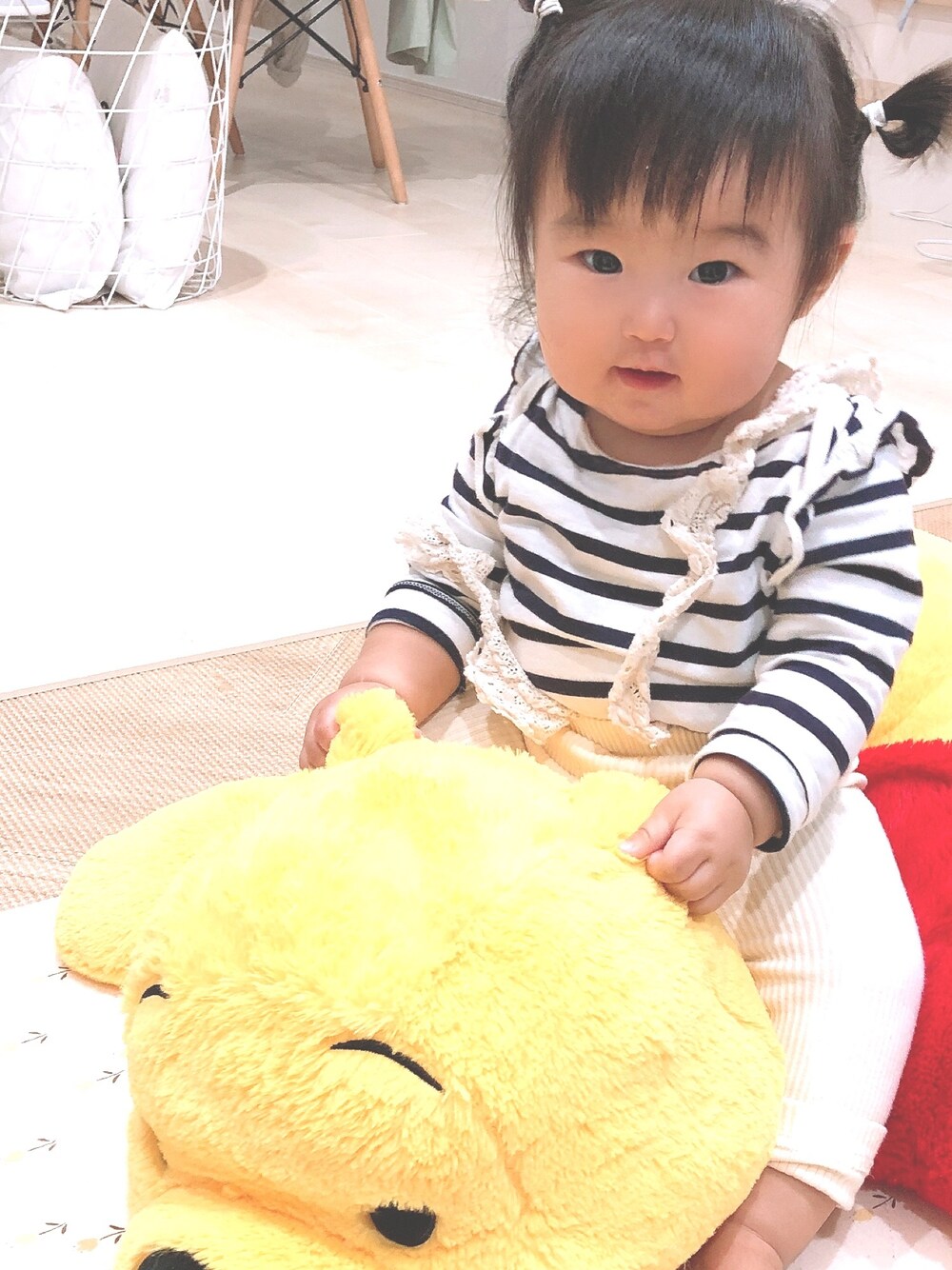 「女の子ベビー、女の子コーデ、保育園、保育園コーデ」｜「韓国子供服のアイテム（その他パンツ、ホワイト系）」を使った、ゆのまる𓈒 𓏸 𓐍さん（キッズ・70cm）の秋コーディネートの1枚目の写真