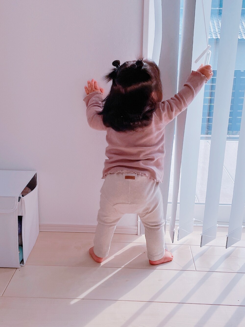 「プティマイン(petit main)、韓国子供服、生後11ヶ月、女の子、女の子ベビー」｜「韓国子供服のアイテム（トップス、ベージュ系）」を使った、ゆのまる𓈒 𓏸 𓐍さん（キッズ・70cm）の冬コーディネートの1枚目の写真