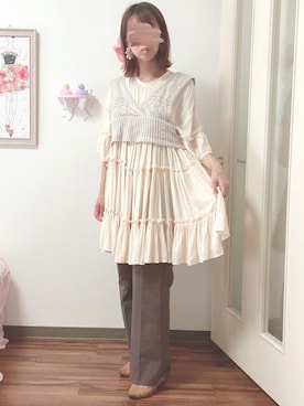 「one after another NICE CLAUP（ワンアフターアナザーナイスクラップ）のアイテム（スラックス、ブラウン系）」を使った、yukaさん（レディース・155cm）の秋コーディネート