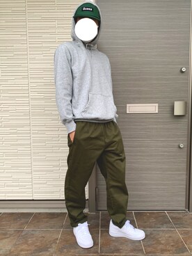 「Guess（ゲス）のアイテム（帽子）」を使った、ししまるさん（メンズ・170cm）の秋コーディネート