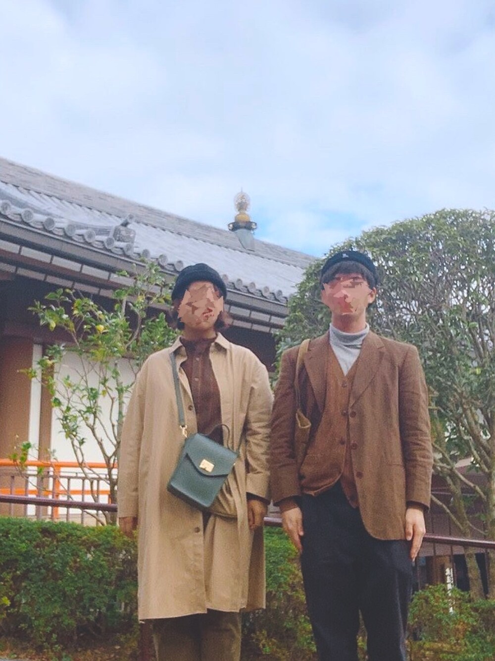 「ユニクロ、古着」｜「UNIQLOのアイテム（ステンカラーコート、ベージュ系）」を使った、あ   す   かさん（メンズ・173cm）の冬コーディネートの1枚目の写真