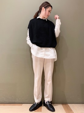 「select MOCA（セレクトモカ）の柔らかく履きやすいフェイクレザーゴールドビット付きローファー（ローファー）」を使った、marinaさん（レディース・158cm）の冬コーディネート