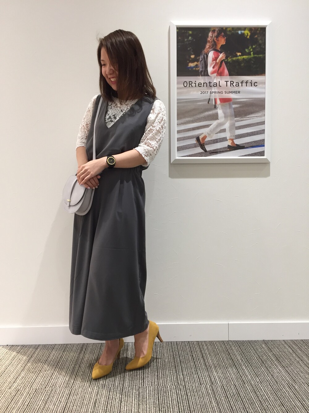 「パンプス、イエロー、ショルダーバッグ、レース、ジャンパースカート、きれいめカジュアル、オリエンタルトラフィック、ORiental TRaffic(ORiental TRaffic)、春コーデ」｜「ORiental TRafficの春夏新作★ポインテッドヒールパンプス★7116（パンプス、イエロー系）」を使った、hiratsuka-laさん（レディース・160cm）の春コーディネートの1枚目の写真