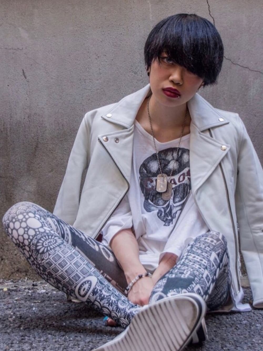 「Tokyostreetstyle、michiehoshina、avantgardelegwear、mandkdesign、アイラブメンズライク、レッグウェア、タイツ、punk、rock、Sex Pistols」｜「M&K DESIGNのアイテム（タイツ/ストッキング、ホワイト系）」を使った、  M&K Designさん（レディース・164cm）の春コーディネートの1枚目の写真