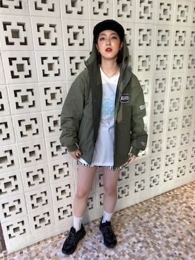 「XLARGE（エクストララージ）のアイテム」を使った、Emiruさん（レディース・165cm）の秋コーディネート