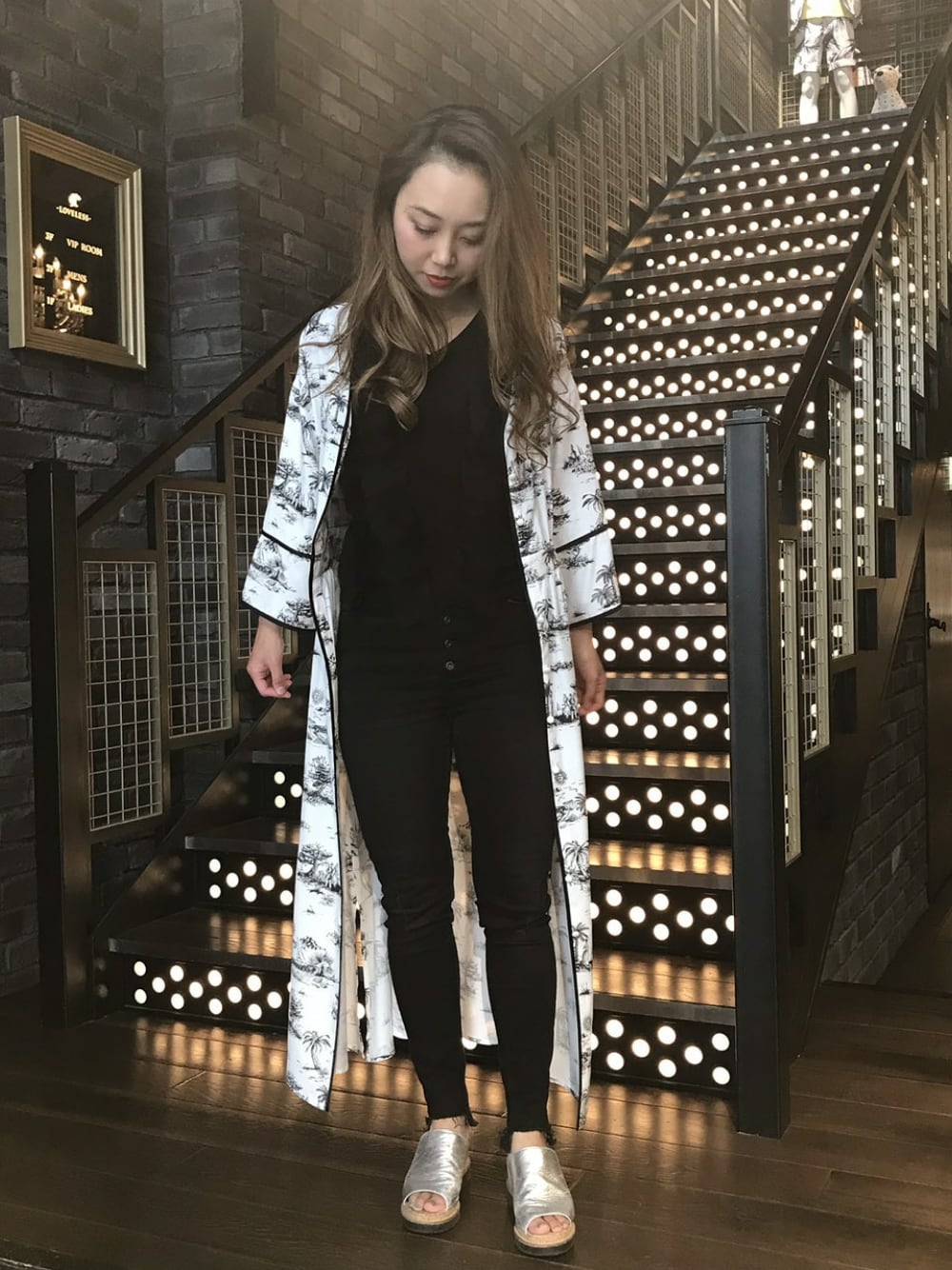 「リゾート、ガウン、LOVELESS、夏コーデ、リゾートスタイル、ラブレス、ラブレス京都、lovelesskyoto、トワルドジュイ、Toile du Jouy」｜「LOVELESSの【LOVELESS】WOMEN Toile du Jouy ガウンドレス（その他アウター、ホワイト系）」を使った、n o m さん（レディース・158cm）の夏コーディネートの1枚目の写真