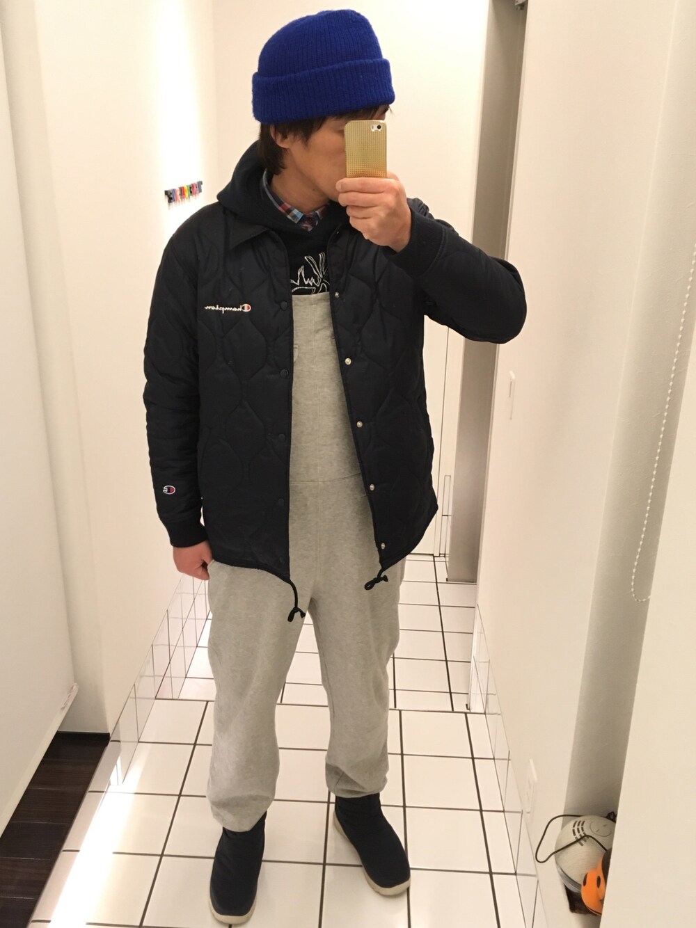 「UNIQLO、go slow caravan、CHAMS 、Columbia、オールインワン、ブーツ、Champion、久し振りの投稿」｜「no brandのアイテム（ニットキャップ/ビーニー、ブルー系）」を使った、流山ＲＥＤＳさん（メンズ・180cm）の冬コーディネートの1枚目の写真