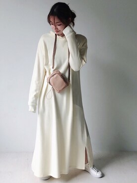 「Bab（バブ）のアイテム（ショルダーバッグ）」を使った、Bou Jeloudさん（レディース・162cm）の秋コーディネート