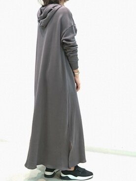 「Bou Jeloud（ブージュルード）のアイテム（スニーカー）」を使った、Bou Jeloudさん（レディース・158cm）の秋コーディネート