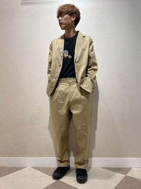 「ITEMS URBANRESEARCH（アイテムズ アーバンリサーチ）のアイテム（セットアップ）」を使った、友　　　　良さん（メンズ・168cm）の春コーディネート