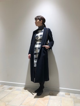 「allureville（アルアバイル）のアイテム（チェスターコート）」を使った、大釜ケリーさん（レディース・165cm）の冬コーディネート