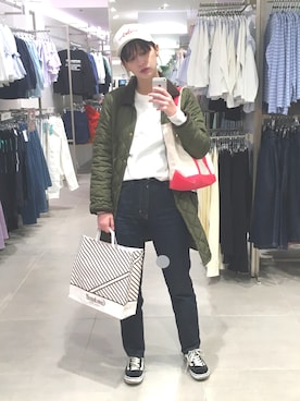 「Barbour（バブアー）のアイテム（その他アウター）」を使った、大釜ケリーさん（レディース・165cm）の冬コーディネート