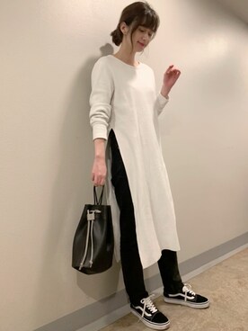 「Laugoa（ラウゴア）のアイテム」を使った、大釜ケリーさん（レディース・165cm）の秋コーディネート