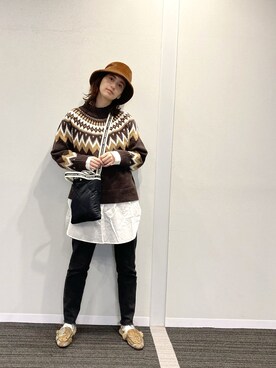 「JEANASIS（ジーナシス）のアイテム（帽子）」を使った、大釜ケリーさん（レディース・165cm）の冬コーディネート