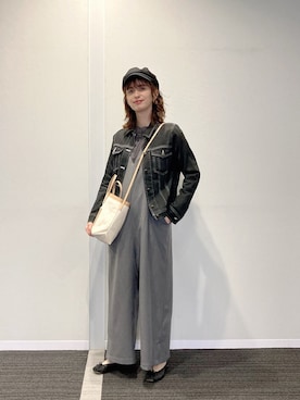「LEPSIM（レプシィム）のアイテム（サロペット/オーバーオール）」を使った、大釜ケリーさん（レディース・165cm）の春コーディネート