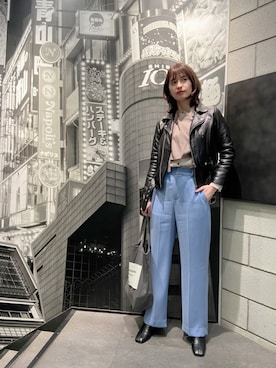 「サテンパンツ」｜「アイテム（ライダースジャケット）」を使った、大釜ケリーさん（レディース・165cm）の春コーディネート