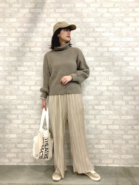 「Te chichi（テチチ）のアイテム」を使った、大釜ケリーさん（レディース・165cm）の春コーディネート