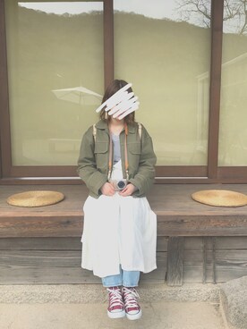 「select MOCA（セレクトモカ）のリーフ柄カシュクールウエストリボン2WAYワンピースガウン（Cardigans、ホワイト系）」を使った、chisakiさん（レディース・155cm）の春コーディネート
