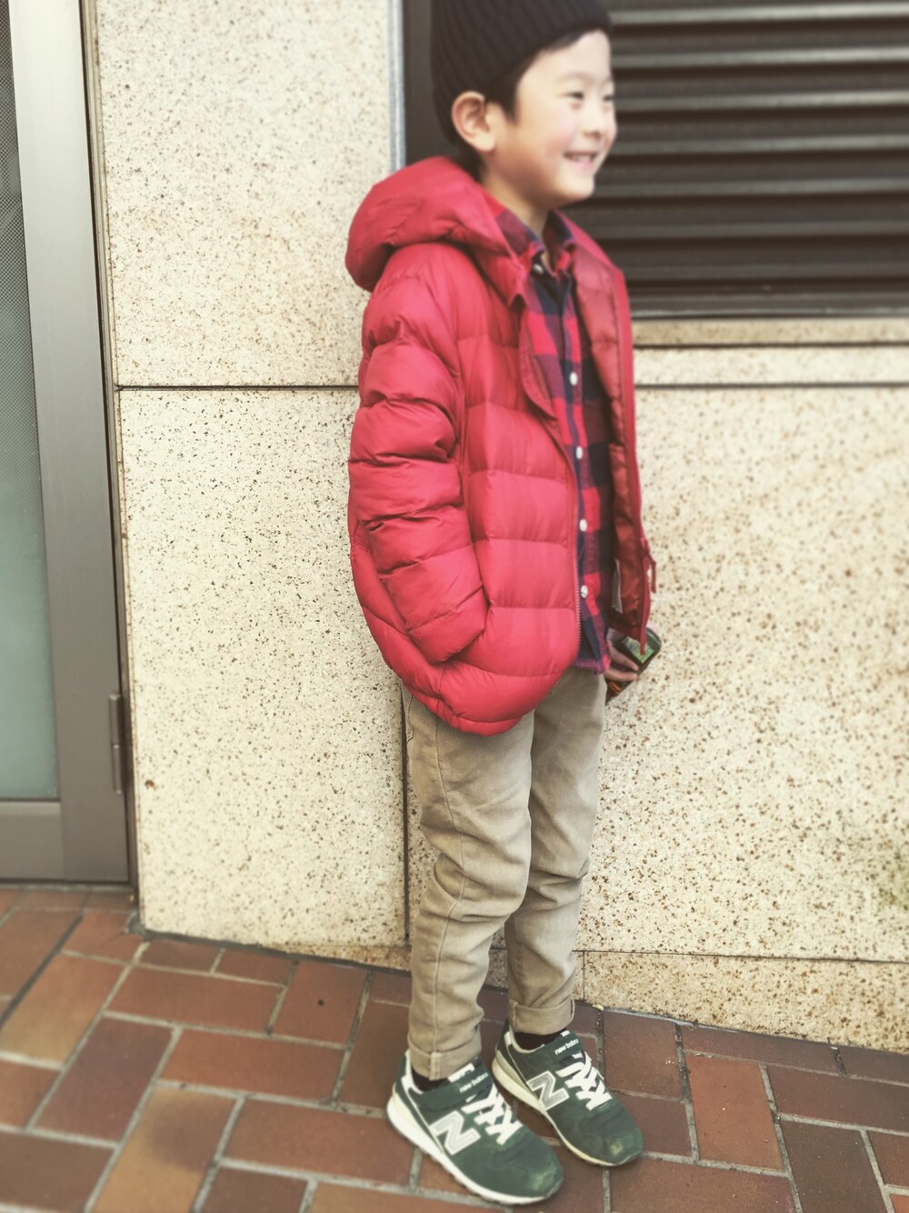 「ootd、キッズコーデ、kids、kidsfashion、キッズファッション」｜「BEAMSのアイテム（ニットキャップ/ビーニー、ブルー系）」を使った、NO NAMEさん（キッズ・120cm）の冬コーディネートの1枚目の写真
