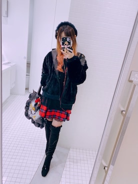 「CIVARIZE（シヴァーライズ）のアイテム（トップス）」を使った、deyilanniさん（レディース・166cm）の冬コーディネート
