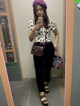 「H&M（エイチ・アンド・エム）のアイテム（シャツ/ブラウス、ホワイト系）」を使った、kuruさん（レディース）の秋コーディネート