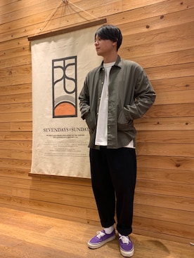 パープル系のアイテムを使った カーキシャツ のメンズ人気ファッションコーディネート Wear