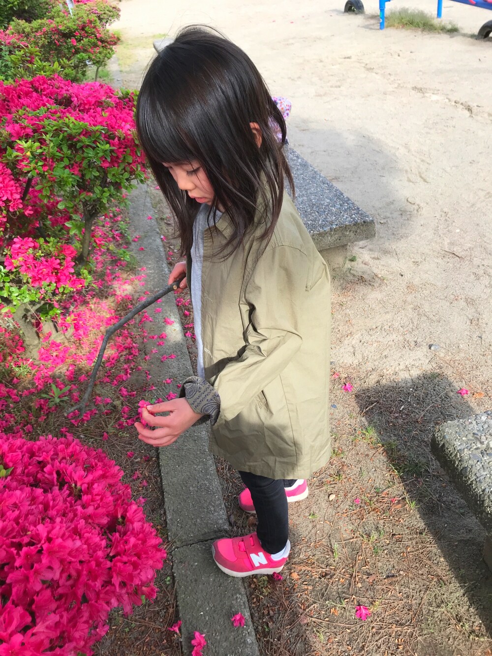 「Right-on KIDSのアイテム（シャツ/ブラウス、グリーン系）」を使った、JMさん（キッズ・110cm）の夏コーディネートの1枚目の写真