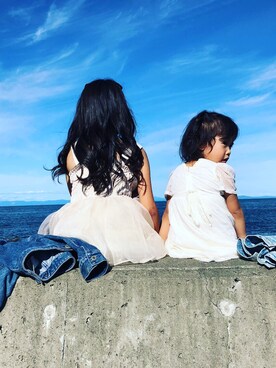 「海」｜「アイテム（デニムジャケット）」を使った、ＹＫさん（キッズ・130cm）の秋コーディネート