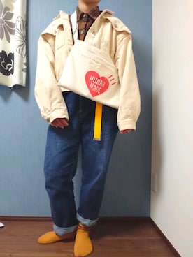 「オフホワイト」｜「アイテム（デニムジャケット）」を使った、ふうさん（レディース・157cm）の冬コーディネート