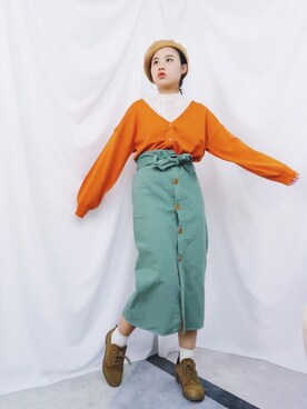 「アイテム（アンサンブル、オレンジ系）」を使った、鸭毛妹Laylaさん（レディース・163cm）の冬コーディネート
