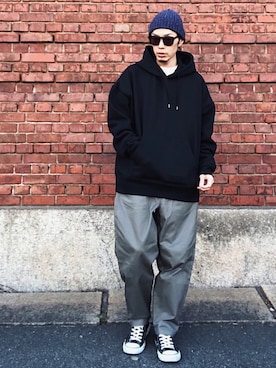 「NIDO（ニド）のアイテム（パンツ）」を使った、くるまやさん（メンズ・165cm）の冬コーディネート