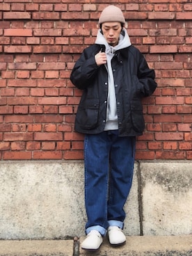 「Levi's」｜「アイテム（サンダル）」を使った、くるまやさん（メンズ・165cm）の冬コーディネート