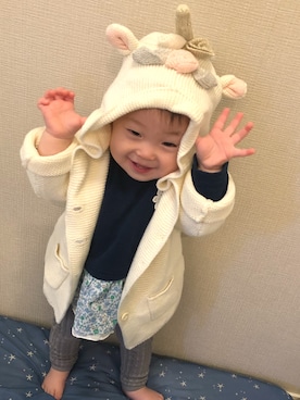 「babyGAP（babyGAP）のアイテム（ジャケット/アウター、ホワイト系）」を使った、ゆずさん（キッズ・80cm）の秋コーディネート