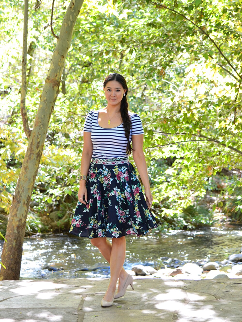 「charm、floral、gemstone、heels、merona、necklace、RING、skirt、top、ZARA」｜Elise Armitageさん（レディース）の秋コーディネートの1枚目の写真