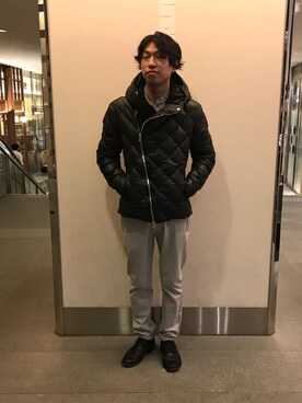 「ISAMU KATAYAMA BACKLASH（イサムカタヤマバックラッシュ）のアイテム（ダウンジャケット/コート）」を使った、にっしーさん（メンズ・175cm）の夏コーディネート