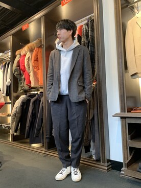 「ARMURE（アルミュール）のアイテム（テーラードジャケット）」を使った、にっしーさん（メンズ・175cm）の冬コーディネート
