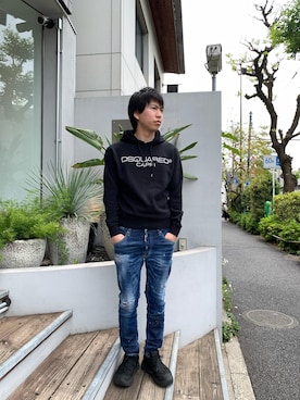 「DSQUARED2（ディースクエアード）のアイテム（パーカー）」を使った、にっしーさん（メンズ・175cm）の春コーディネート