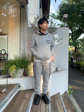 「P.M.D.S.（ピー エム ディー エス）のアイテム（トップス）」を使った、にっしーさん（メンズ・175cm）の秋コーディネート