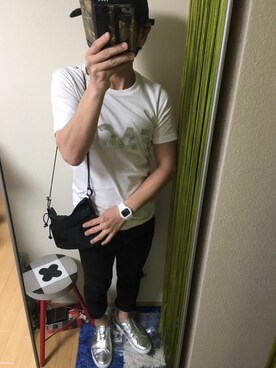 「アイテム（スリッポン、シルバー系）」を使った、8bさん（メンズ・168cm）の春コーディネート