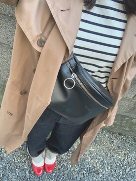 「UNIQLO（ユニクロ）のハイライズワイドストレートジーンズ（デニムパンツ）」を使った、りーさん（レディース・165cm）の春コーディネート