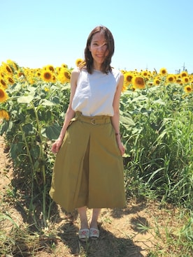 「ひまわり畑」｜「アイテム（アナログ腕時計）」を使った、somomiさん（レディース・163cm）の夏コーディネート