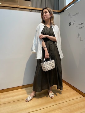 「ビッグシャツ」｜「アイテム（ワンピース/ドレス）」を使った、関田さん（レディース・160cm）の春コーディネート