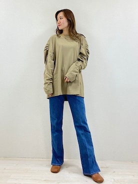 「SHIPS（シップス）のWai+:ギャザーロングスリーブTEE◆（Tシャツ/カットソー、グリーン系）」を使った、関田さん（レディース・160cm）の秋コーディネート