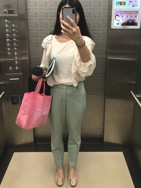 「off white」｜「アイテム（パンプス）」を使った、Yabe Daiさん（レディース・158cm）の春コーディネート