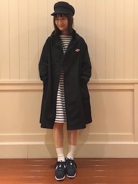 「アイテム（シューズ、ブルー系）」を使った、waragaiさん（レディース・153cm）の冬コーディネート