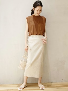 「アイテム（トップス、ブラウン系）」を使った、Neneさん（レディース・164cm）の春コーディネート