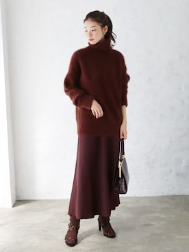 「アイテム（トップス、ブラウン系）」を使った、Neneさん（レディース・164cm）の秋コーディネート