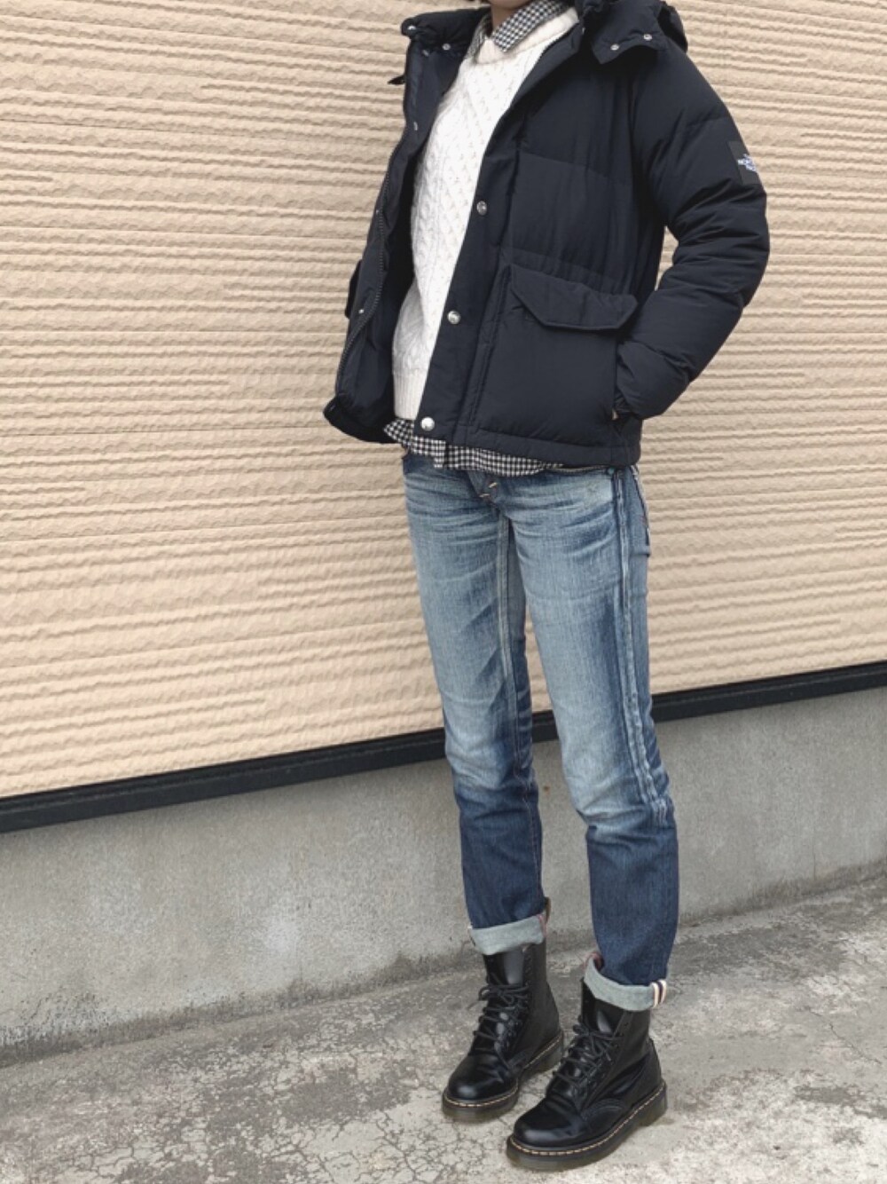 「Dr.Martens、THE NORTH FACE、SM2、coen、EDWIN」｜「THE NORTH FACEのザ・ノース・フェイス ウィメンズ ヘリテージダウンパーカ / キャンプシェラショート（ダウンジャケット/コート、ブラック系）」を使った、nicoさん（レディース・158cm）の冬コーディネートの1枚目の写真