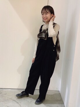 「Samansa Mos2 blue（サマンサモスモスブルー）のアイテム（オールインワン・サロペット）」を使った、ななっこさん（レディース・157cm）の秋コーディネート