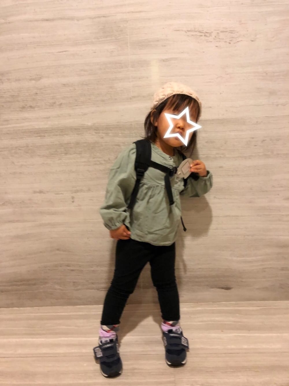 「幼稚園、ZARA KIDS、バーバリー」｜「BURBERRYのBurberry Check Cuff Pants (Baby Girls)（その他パンツ、ブラック系）」を使った、🐘Umiii🐘さん（キッズ・90cm）の秋コーディネートの1枚目の写真